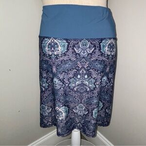 Carve Designs stretch jersey blue & pink medallion print A-line skirt size Small